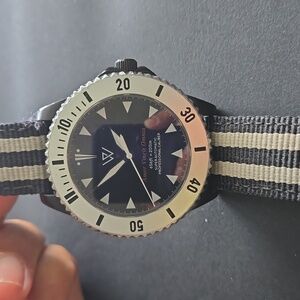 Amor Vincit Omnia Automatic watch